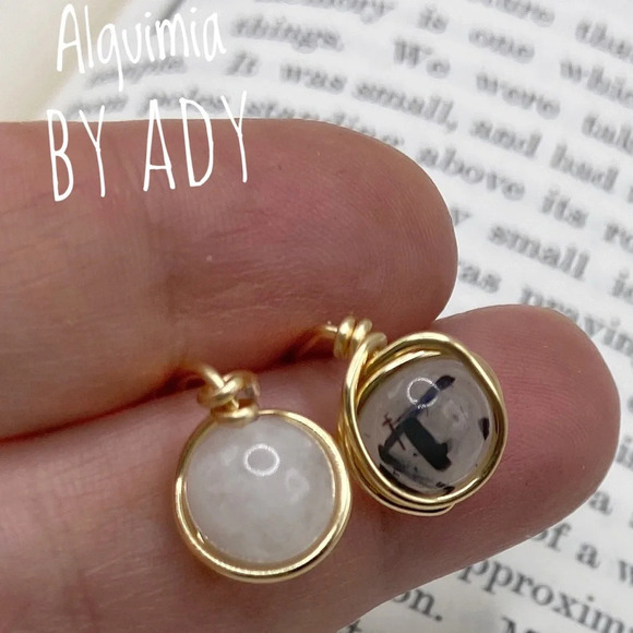 Tourmaline gold dainty round halo stud earrings/protection dainty - Picture 1 of 7